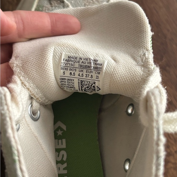 Converse High-Top Sneakers in Green and White - Picture 3 of 5